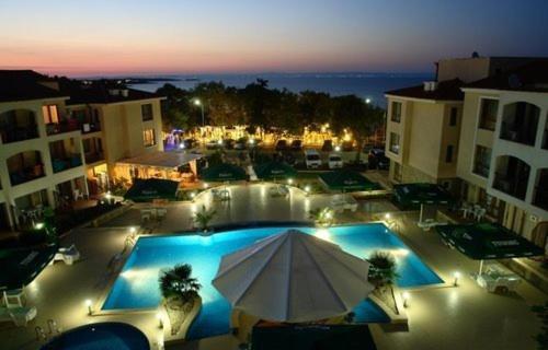 Paradise Bay Hotel Pomorie Exteriér fotografie