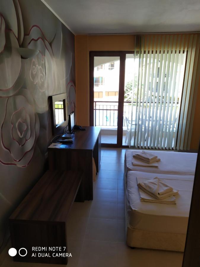Paradise Bay Hotel Pomorie Exteriér fotografie