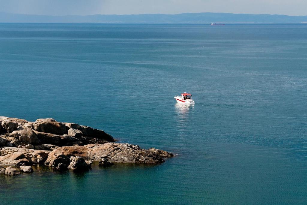Paradise Bay Hotel Pomorie Exteriér fotografie