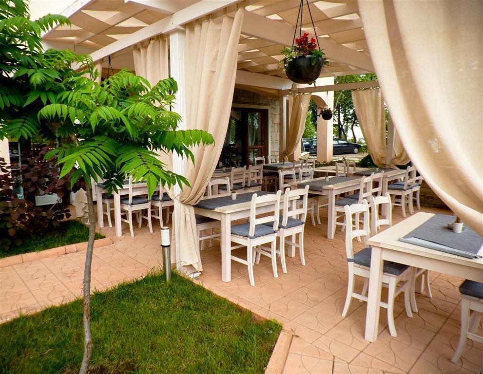 Paradise Bay Hotel Pomorie Exteriér fotografie